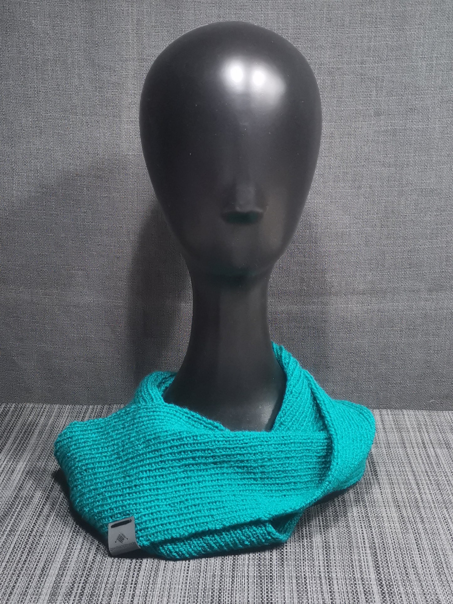Handgestrickter Damen-Loopschal in Grün, 140 cm Umfang – perfekt für Herbst und Winter. 🌿🧶
