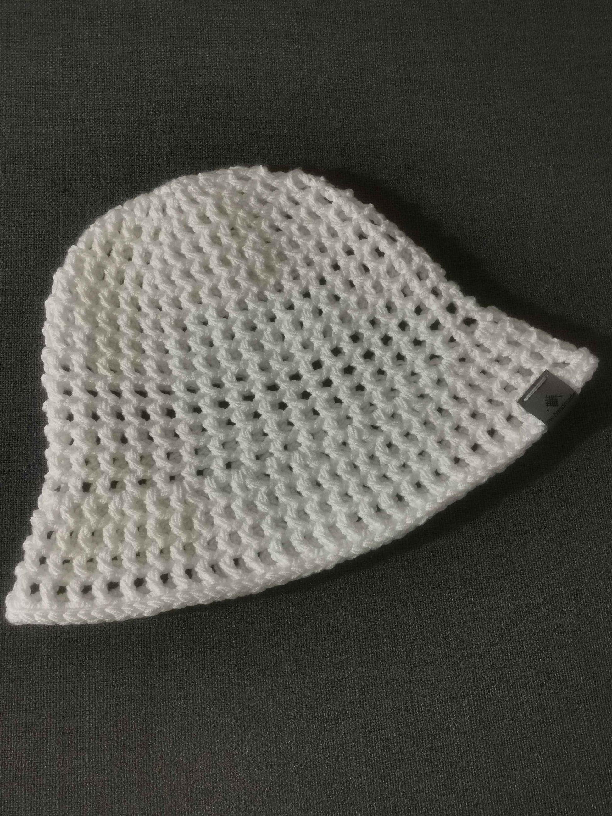 Handgehäkelter weißer Damen Sommerhut aus Baumwolle mit breiter Krempe von bw-handmade